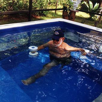 Innovating your own swimming pool workouts
